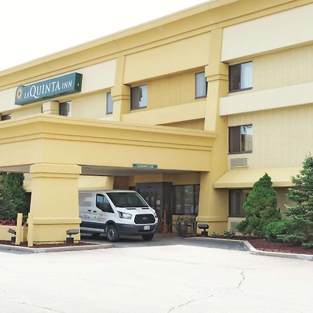 La Quinta Inn By Wyndham Milwaukee Airport / Oak Creek Exterior photo