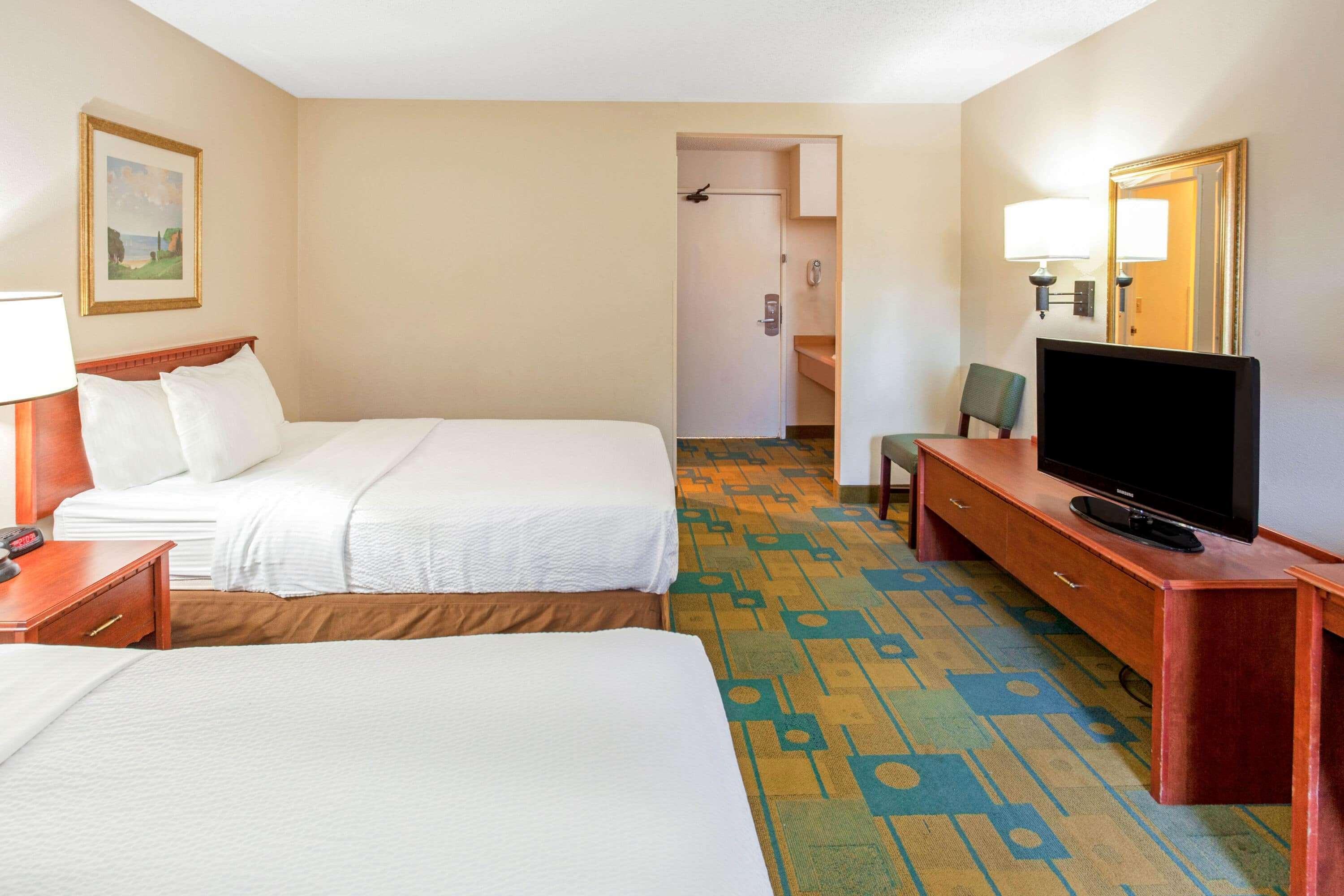 La Quinta Inn By Wyndham Milwaukee Airport / Oak Creek Exterior photo