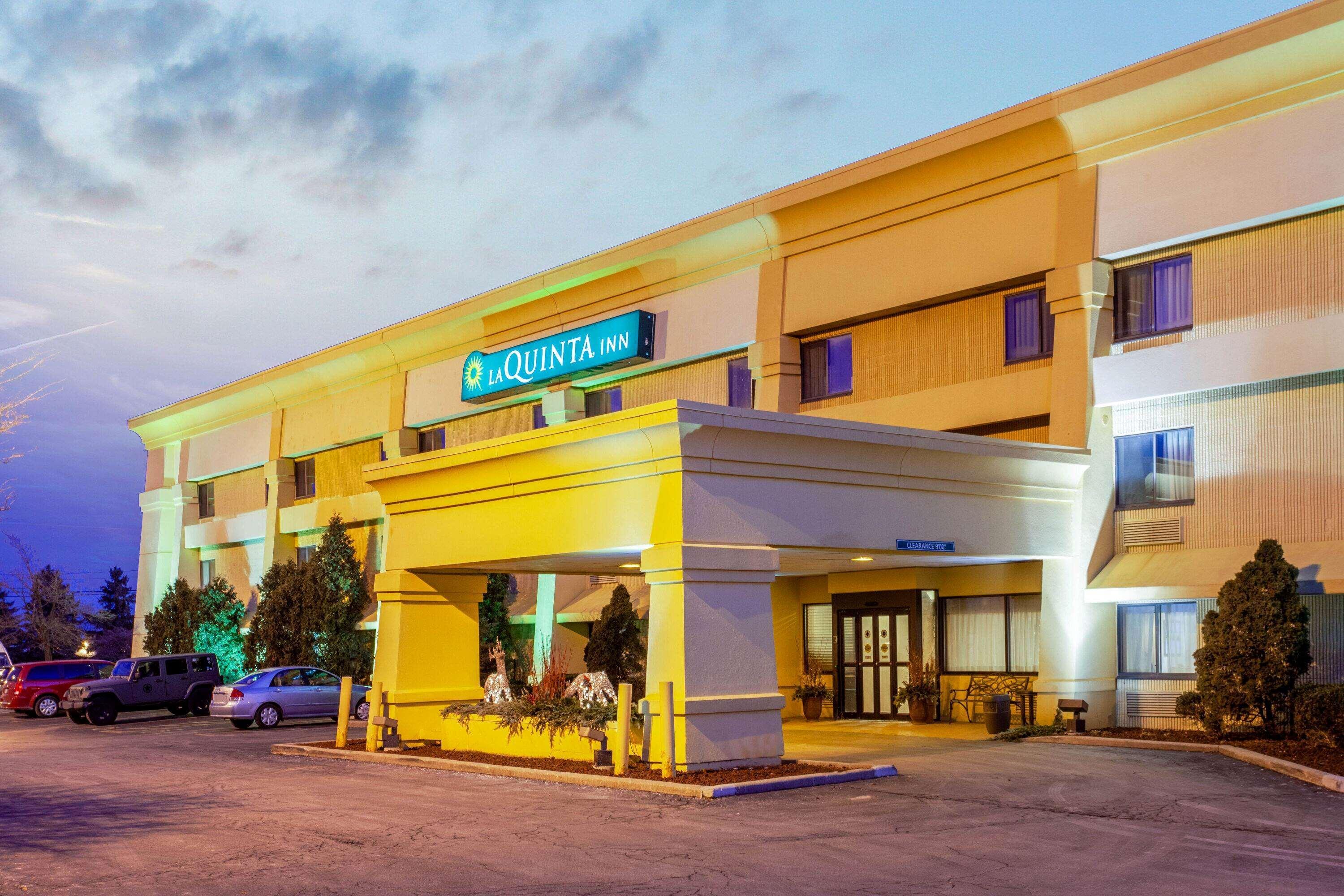 La Quinta Inn By Wyndham Milwaukee Airport / Oak Creek Exterior photo